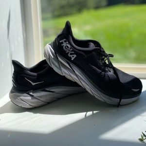 HOKA Clifton 8 Black - Women’s 11W